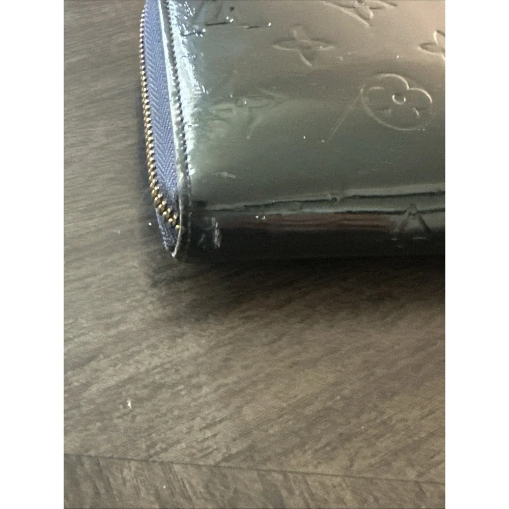 Louis Vuitton Monogram Vernis Zippy Wallet Bleu Nuit